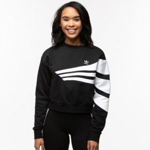Cropped Adidas Sweatshirt *Worn Once*